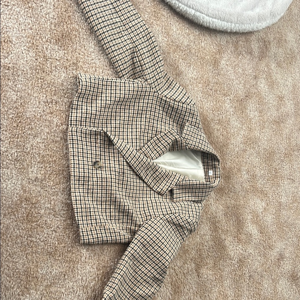 SHEIN Cropped Plaid Blazer Jacket